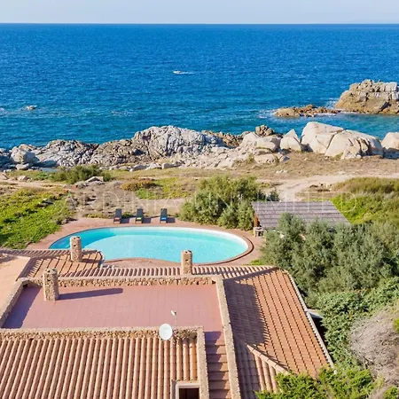 Mariu E Amelie Villa *